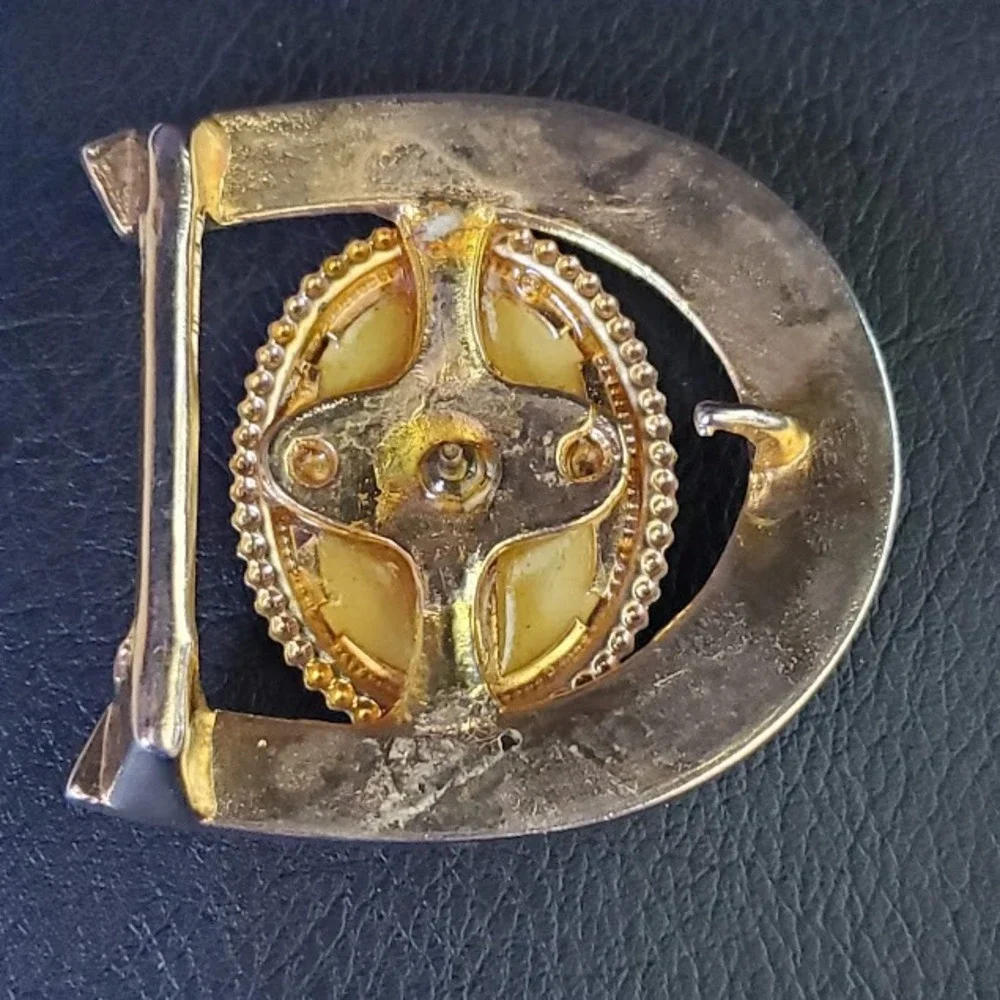 Hand Painted Buffalo Horseshoe Belt Buckle Gold Tone Signed Dawson REPAIRED
